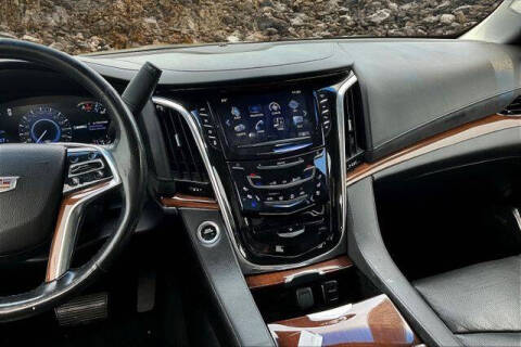 2017 Cadillac Escalade Premium Luxury