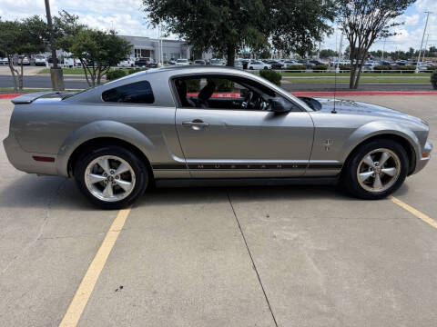 2008 Ford Mustang V6 Deluxe