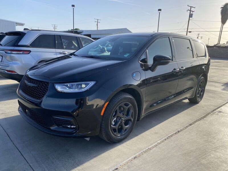 2023 Chrysler Pacifica Hybrid