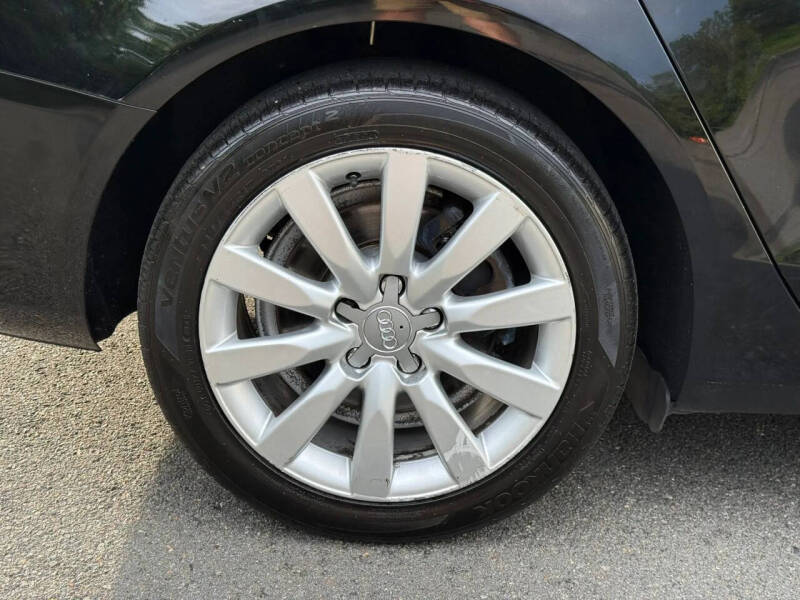 2009 Audi A4 2.0T quattro Premium Plus