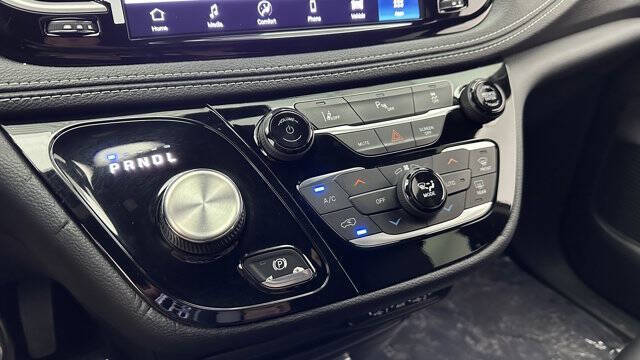 2025 Chrysler Pacifica Plug-In Hybrid