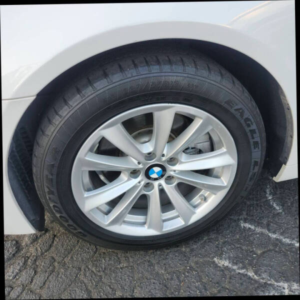 2016 BMW 5 Series 528i