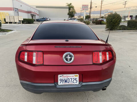 2010 Ford Mustang V6