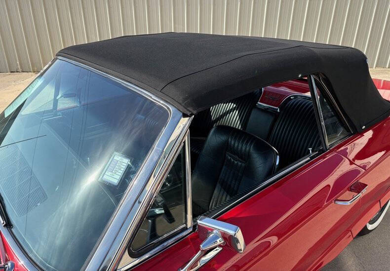 1964 Ford Thunderbird