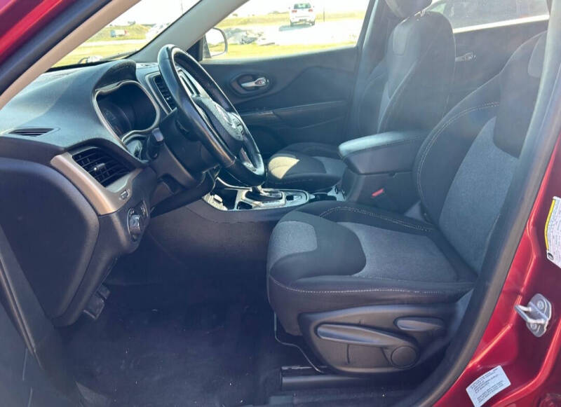 2016 Jeep Cherokee Sport Altitude