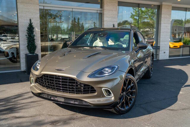 2021 Aston Martin DBX 42