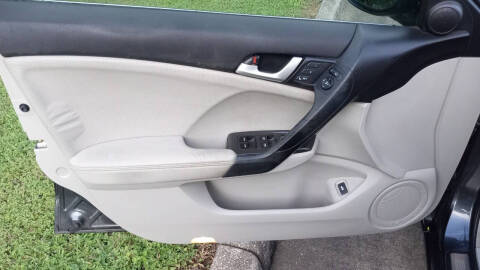 2011 Acura TSX V-6 w/Tech