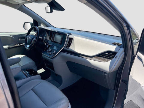 2020 Toyota Sienna