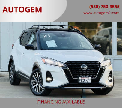 2021 Nissan Kicks SR