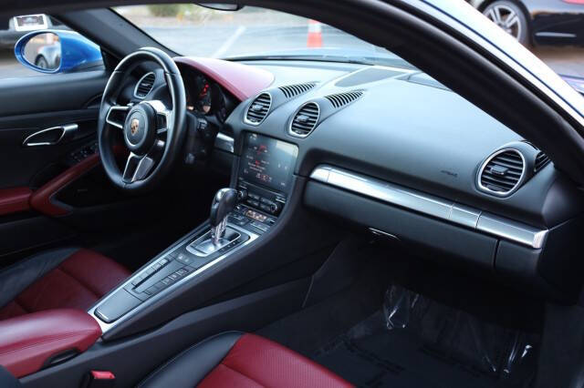 2017 Porsche 718 Cayman