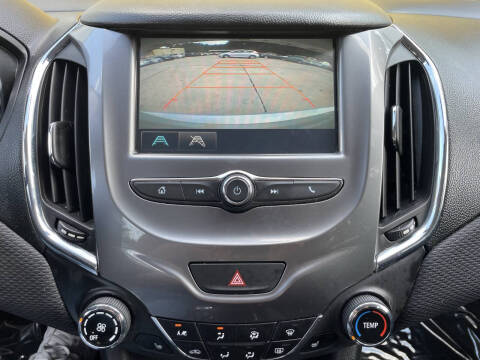 2017 Chevrolet Cruze LT Auto