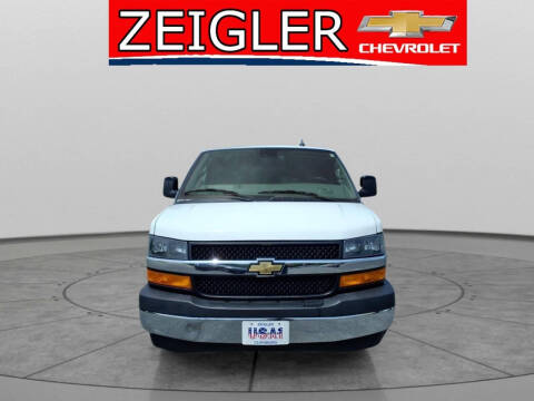 2024 Chevrolet Express LT 3500