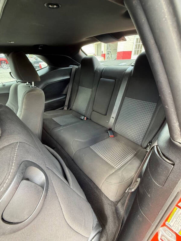 2021 Dodge Challenger SXT