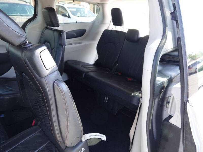 2019 Chrysler Pacifica Touring L
