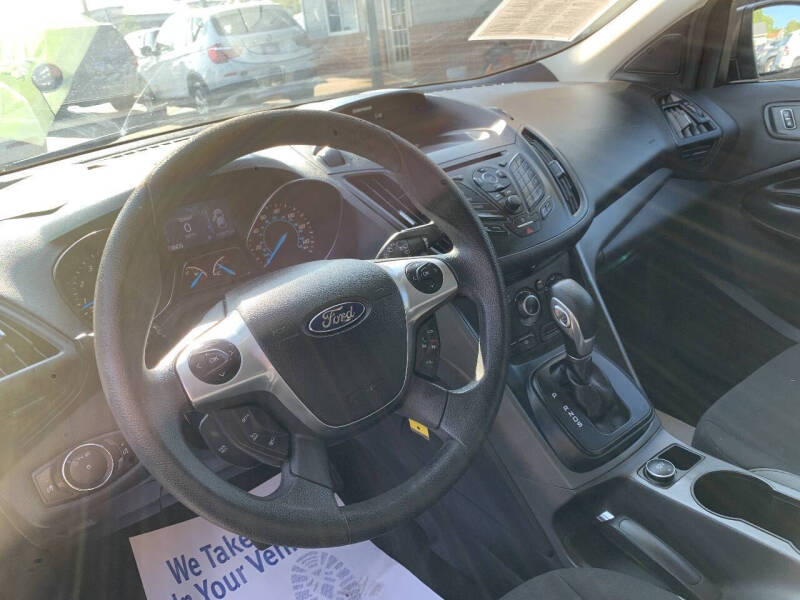 2014 Ford Escape S