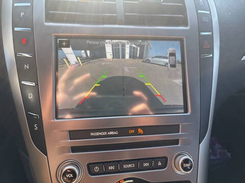 2017 Lincoln MKZ Premiere