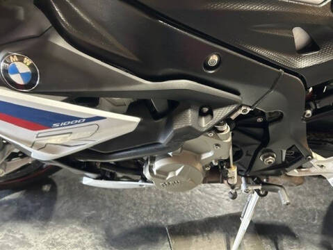 2018 BMW S 1000 R