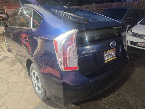 2013 Toyota Prius Three