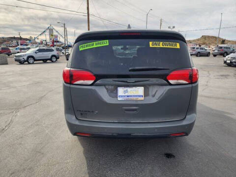 2020 Chrysler Pacifica Touring