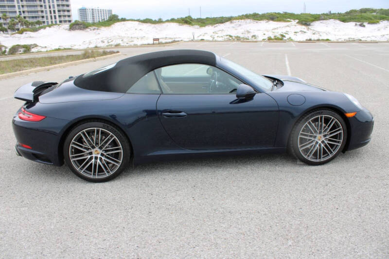 2018 Porsche 911 Carrera