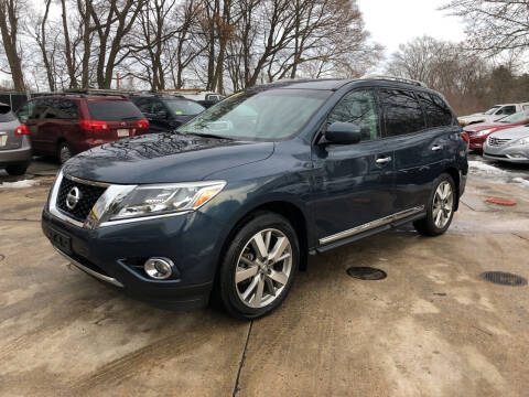 2013 Nissan Pathfinder for sale at Barga Motors in Tewksbury MA
