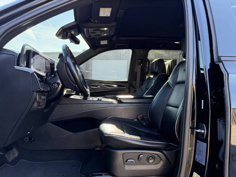 2021 Cadillac Escalade ESV Sport