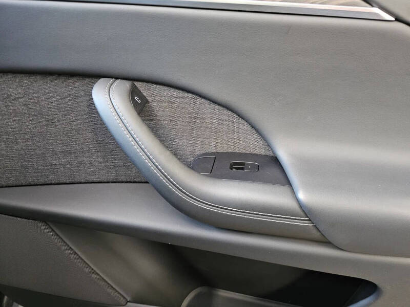2023 Tesla Model X Standard Range