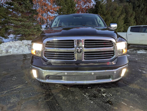 2017 RAM 1500 SLT