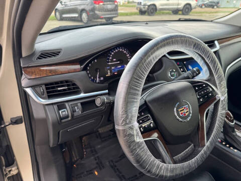 2013 Cadillac XTS Luxury Collection