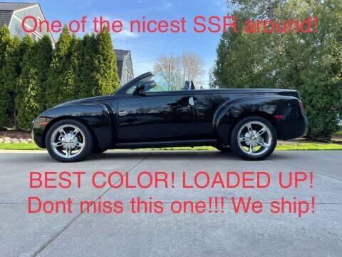 2005 Chevrolet SSR for sale at Luxury Auto Finder in Batavia IL