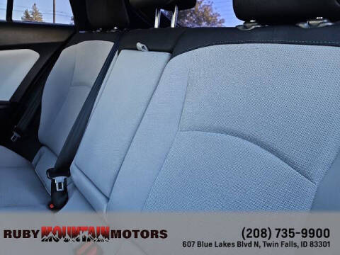 2019 Toyota Prius LE