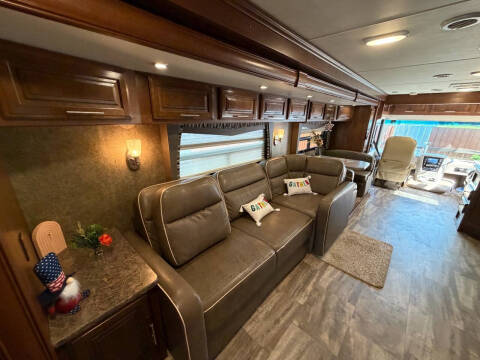 2015 Forest River Georgetown 335DS
