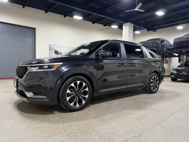 2023 Kia Carnival EX