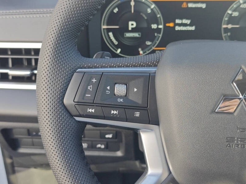 2025 Mitsubishi Outlander PHEV SEL Black Edition