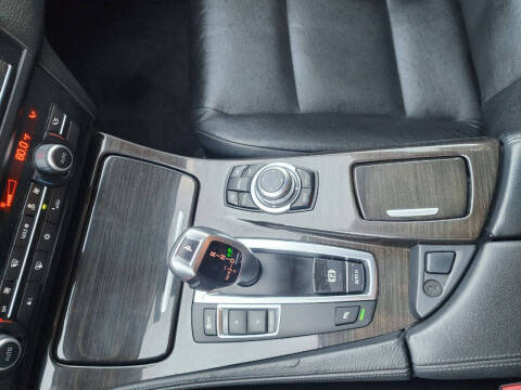 2012 BMW 5 Series 528i