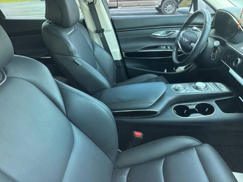 2025 Genesis GV70 2.5T Standard