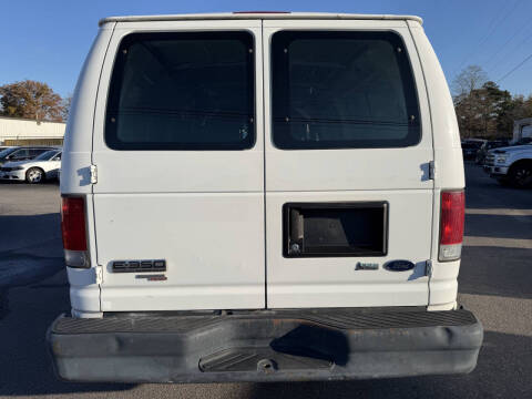 2013 Ford E-Series E-350 SD