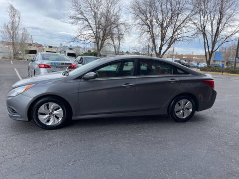 2014 Hyundai Sonata for sale at Modern Auto in Denver CO