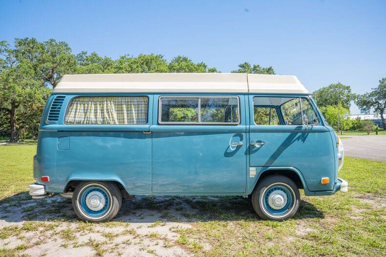 1973 Volkswagen Bus