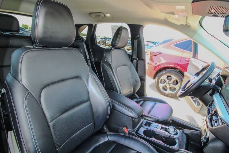 2023 Ford Escape Platinum