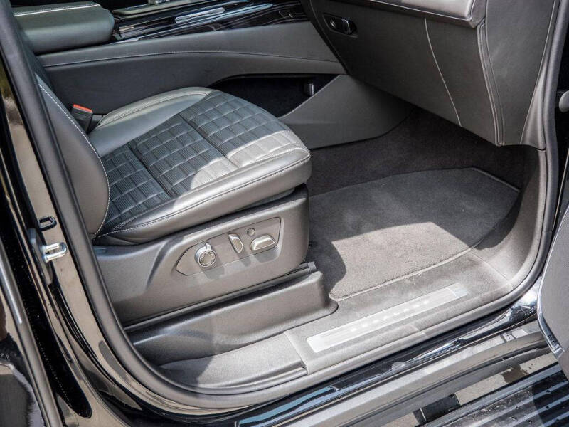 2023 Cadillac Escalade-V