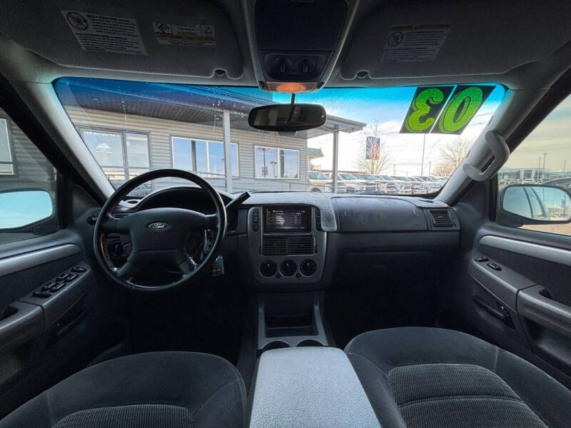 2003 Ford Explorer XLT