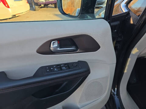 2018 Chrysler Pacifica Touring Plus