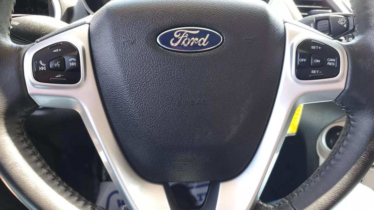 2014 Ford Fiesta SE 4dr Hatchback 17
