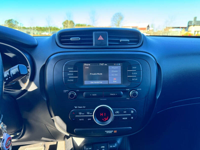 2017 Kia Soul +