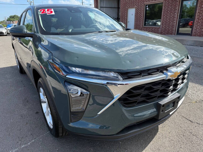 2025 Chevrolet Trax LS