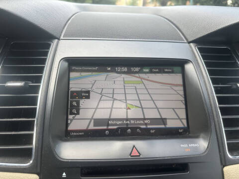 2015 Ford Taurus SEL