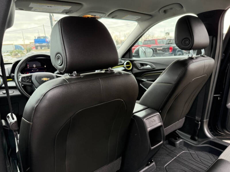 2024 Chevrolet Trax LT