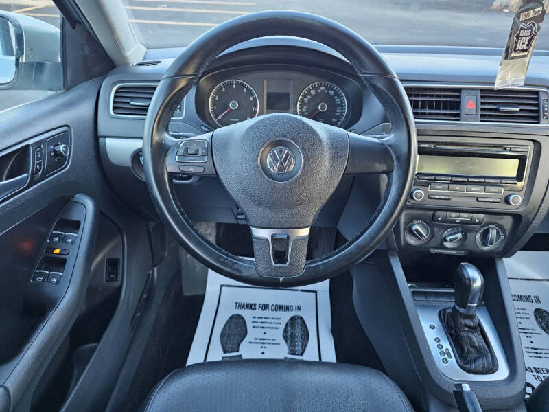 2013 Volkswagen Jetta SE photo 37