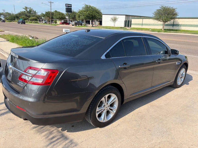 2018 Ford Taurus SEL
